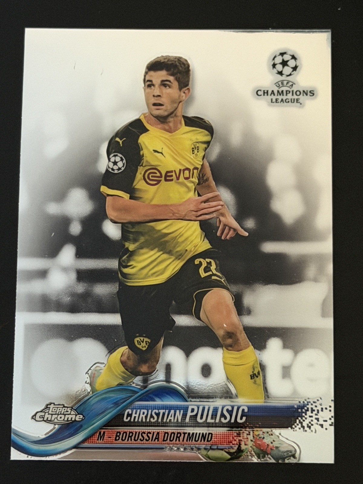 CHRISTIAN PULISIC 2017 Topps Chrome UEFA #25 RC Rookie Soccer Dortmund USA USMNT