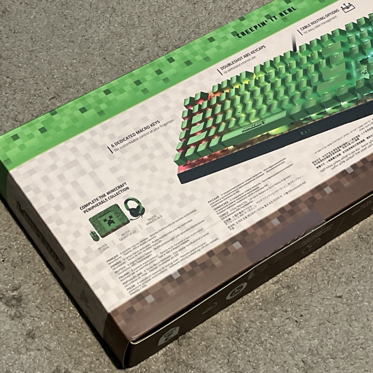 Razer Blackwidow V4 X Minecraft Edition Gaming Keyboard w/ Cobra