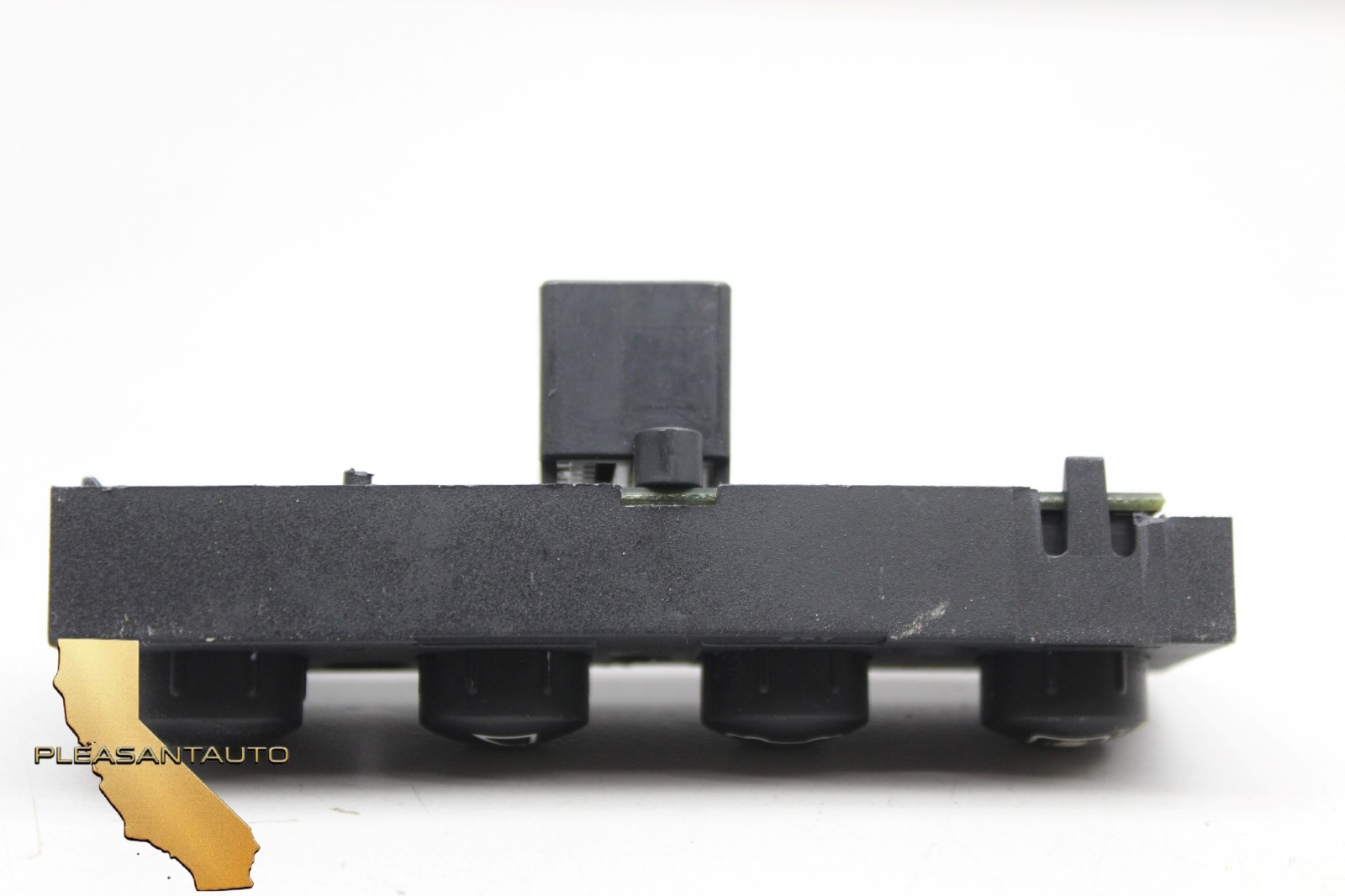 03-13 Maserati Quattroporte Gas Fuel Trunk Headrest Control Switch OEM