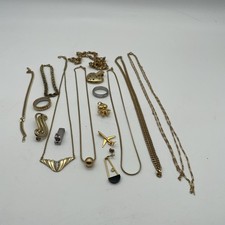 Modeschmuck-Konvolut aus Nachlass – Uhr, Ketten  & mehr