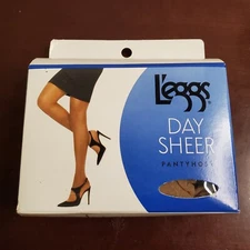 "New In Box" Pantyhose L'eggs Day Sheer Control-Top DG0004 Nude 2Q-Plus Q++