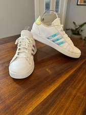 Adidas Youth Size 7 Grand Court FW1274 White w/ Iridescent Stripes Sneakers