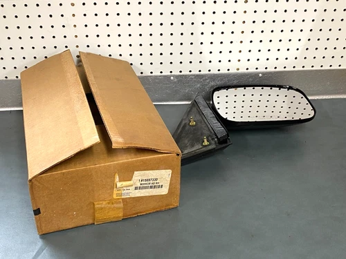 GM OEM NOS 15697330 Passenger Side Outside Mirror 1988-2000 Chevrolet C2500