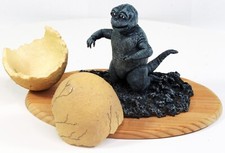 'MINILLA'  SON OF GODZILLA KAIJU DIORAMA WITH BROKEN EGGSHELL, 3-1/2" TALL