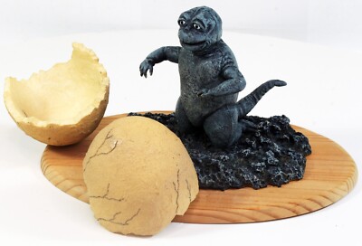 'MINILLA'  SON OF GODZILLA KAIJU DIORAMA WITH BROKEN EGGSHELL, 3-1/2'' TALL