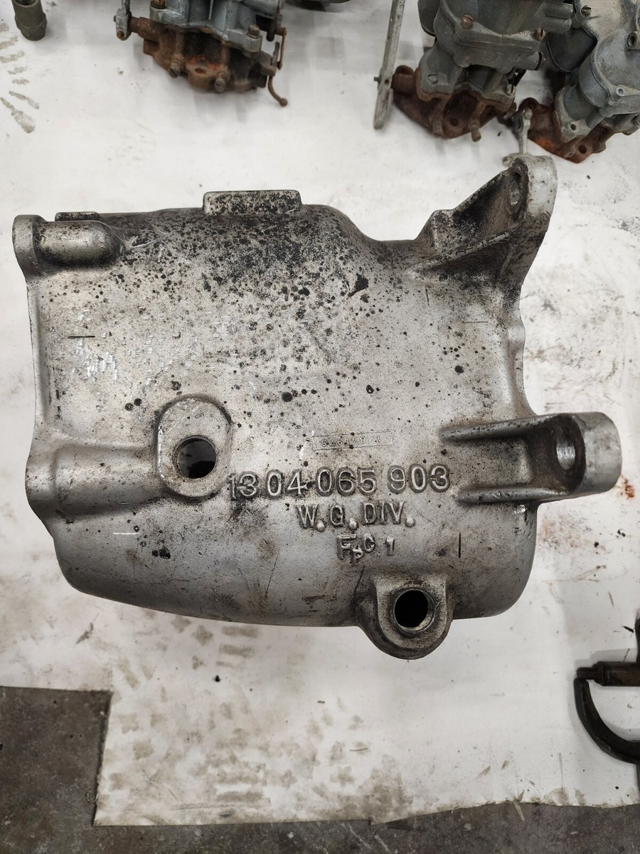Borg-Warner OEM 1304 065 903 Super T-10 4 Speed Transmission Case