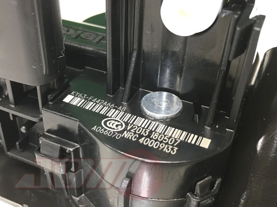 2018–23 ASTON MARTIN VANTAGE ЗАЩЕЛКА ЗАМКА БАГАЖНИКА КРЫШКИ БАГАЖНИКА KY63-F442A66-AB - Изображение 4 из 4