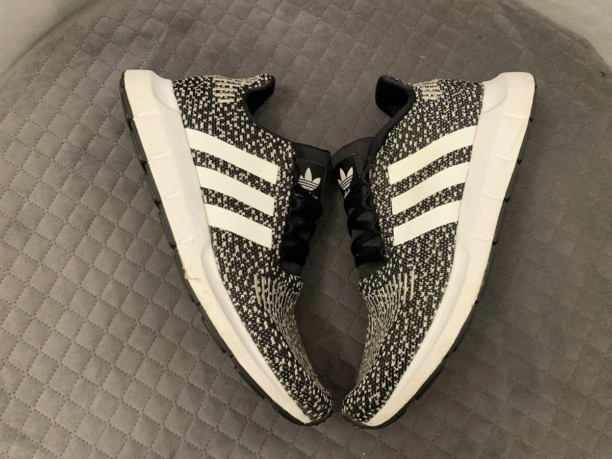 Adidas swift run mens white and black sale