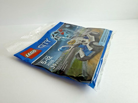 LEGO CITY (2) Polybag Set Lot Space Utility Vehicle Fire Car 30315 30347 NISB