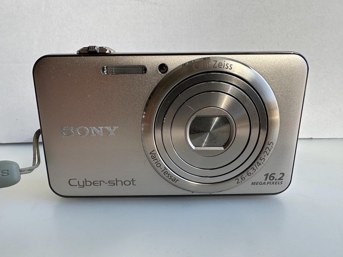 Sony Cyber-shot DSC-WX50 16.2 MP Digital Camera with 5x Optical