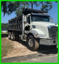 2016 Mack Granite GU813 Dump Truck