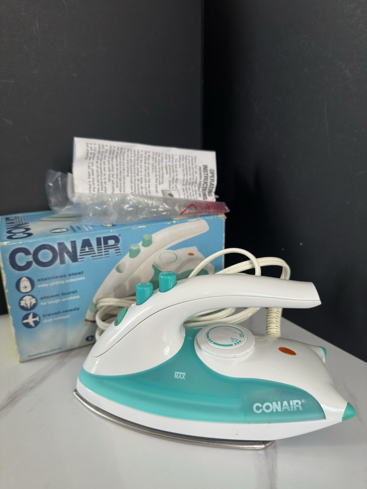 Travel Steam Iron Dpp143 Dual Voltage