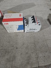 ABB S203-K5 Circuit Breaker 2CD S253 001 R0357 3 Pole 5a 253/440 vac New