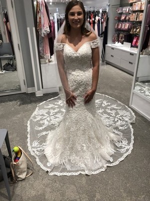 chinese dress ladies Salme Trumpet/Mermaid Deep V-neck Ivory/Nude Wedding dress