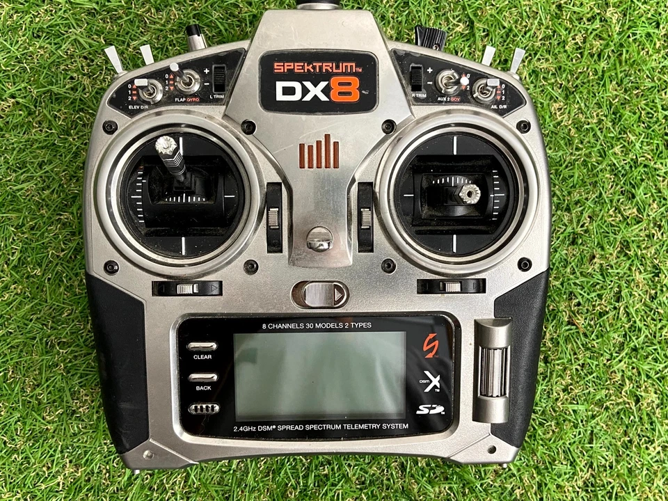 SPEKTRUM DX8 controller transmitter RC RADIO *UNTESTED* (B231) - Image 2 of 4