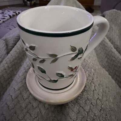 Pfaltzgraff Winterberry 12oz Teacup With Lid READ DESCRIPTION