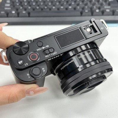 Sony ZV-E10 ZVE10 24.2MP Mirrorless Camera w/16-50mm Lens Black Tested