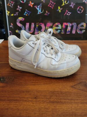 Nike Air Force Womens Size Triple White Low Top Casual