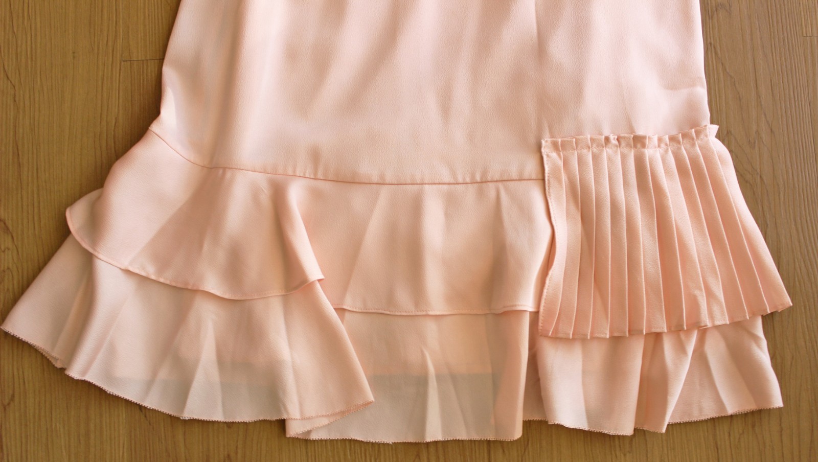 Preowned Banana Republic Accordion Pleated Dress Peach (10) eBay