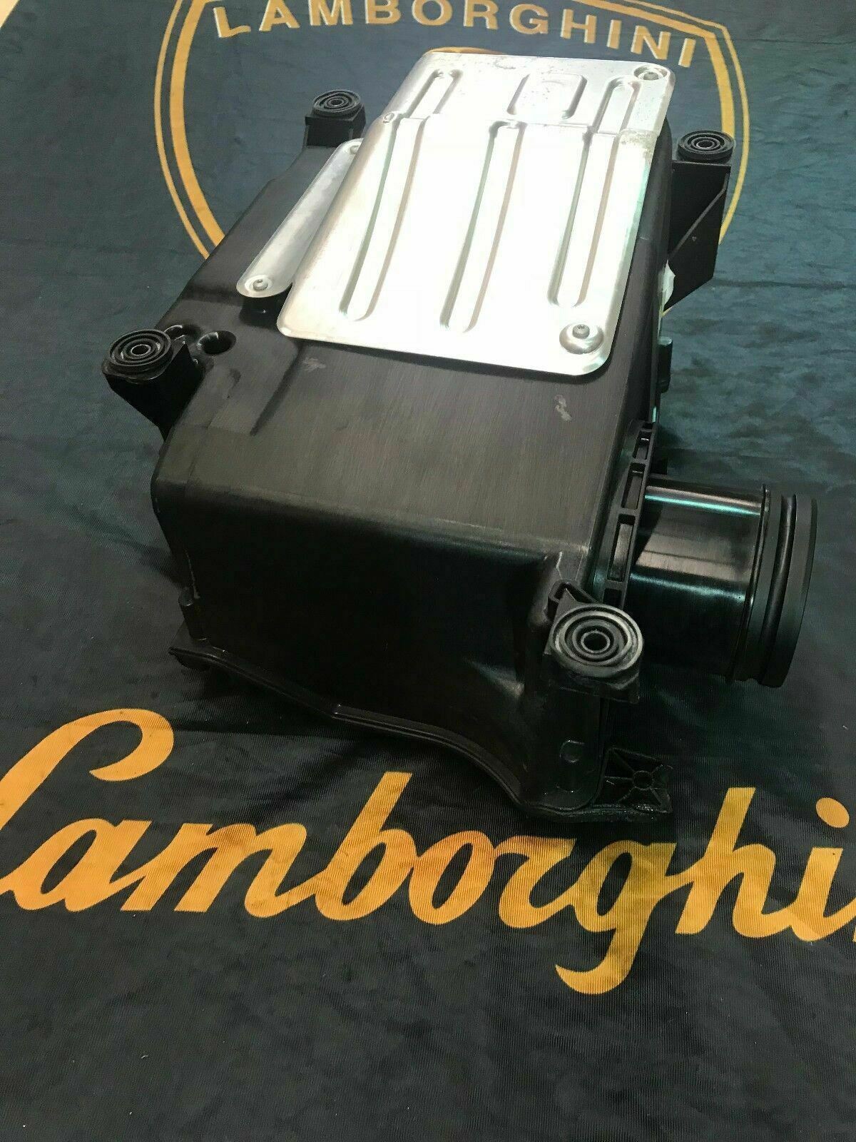 LAMBORGHINI HURACAN LP610 PASSENGER RIGHT SIDE AIR INTAKE BOX OEM 4S0133838K