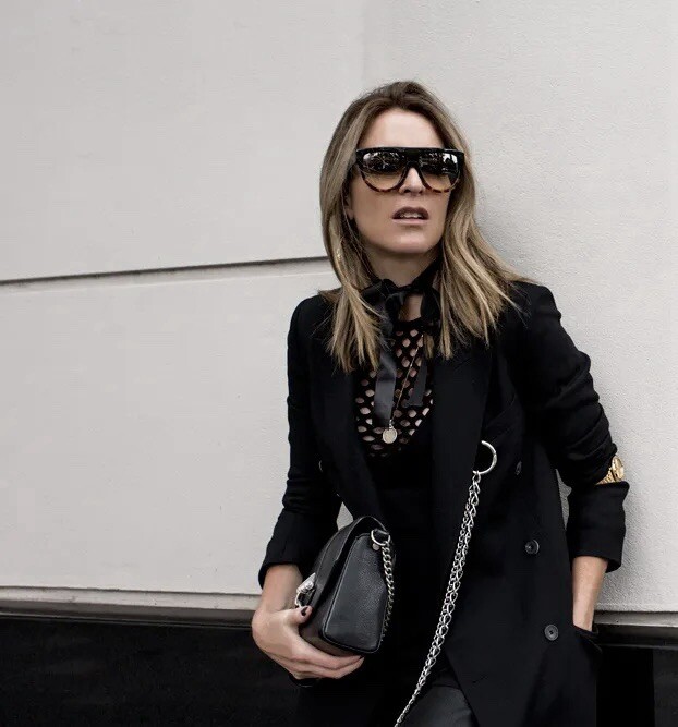 【送料&関税込】Alexander McQueen Double-breasted Blazer Alexander McQueen Blazer Double Breasted Jacket Chain Black