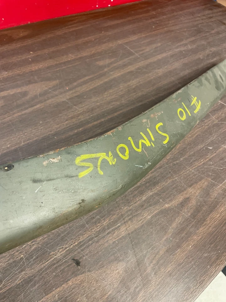 Chrysler New Yorker Saratoga 1951 1952 1953 deflector de piedra delantero extensión nuevo en caja Foto 4 de 4