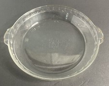 PYREX 9.5" 24cm Textured Scalloped Pie Baking Plate - 229 Made in USA - Vintage