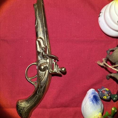 Brass Wooden Wall Hanging Guns Vintage Collectors Display 9" Pistol Décor Rare