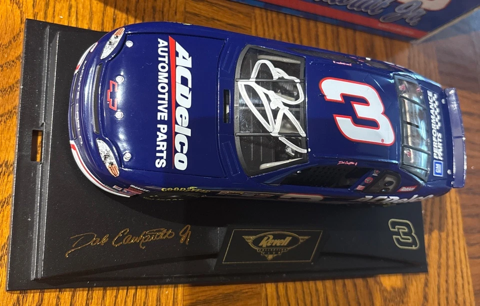 Revell Dale EARNHARDT JR #3 AC Delco Monte Carlo Diecast 1:24 autographed - Image 4 of 4