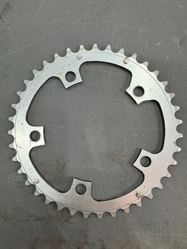Stronglight chainring 39 tooth 110 bcd