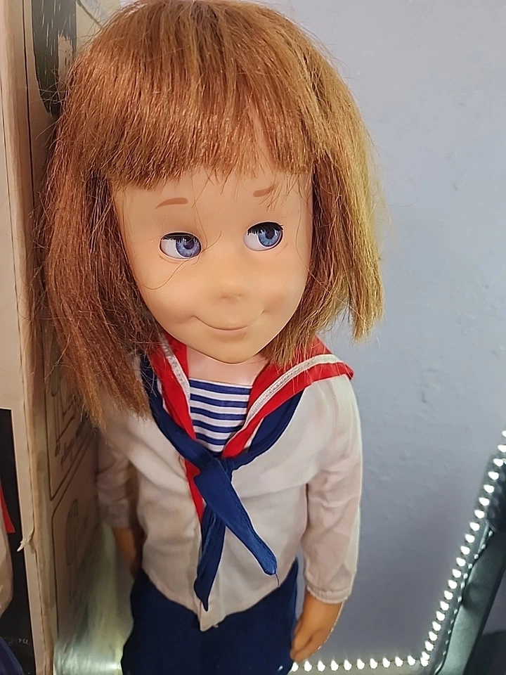 Muñeca parlante Charmin Chartty 1962 Mattel con caja y discos de colección Foto 2 de 4