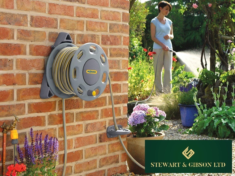 Hozelock 2422 Wall Mounted Garden Reel 15m/49ft Starter Hose