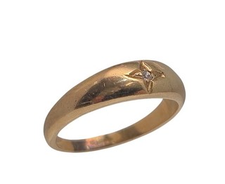 Antique Infant Baby Ring 10k Gold Late Victorian approx. 0.02ct Diamond Charm