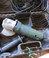 Black & Decker PROLINE angle grinder 240v 720W  115 mm