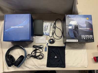 Sony PlayStation Gold Wireless Stereo Headset PS4 CIB Complete 