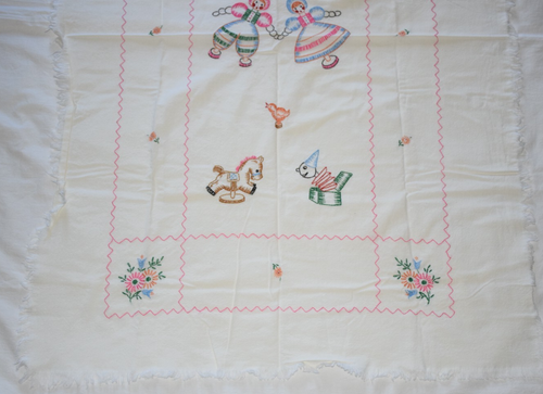 Coperta copriletto culla vintage ricamata a mano giocattoli fiori leggera - Foto 3 di 10