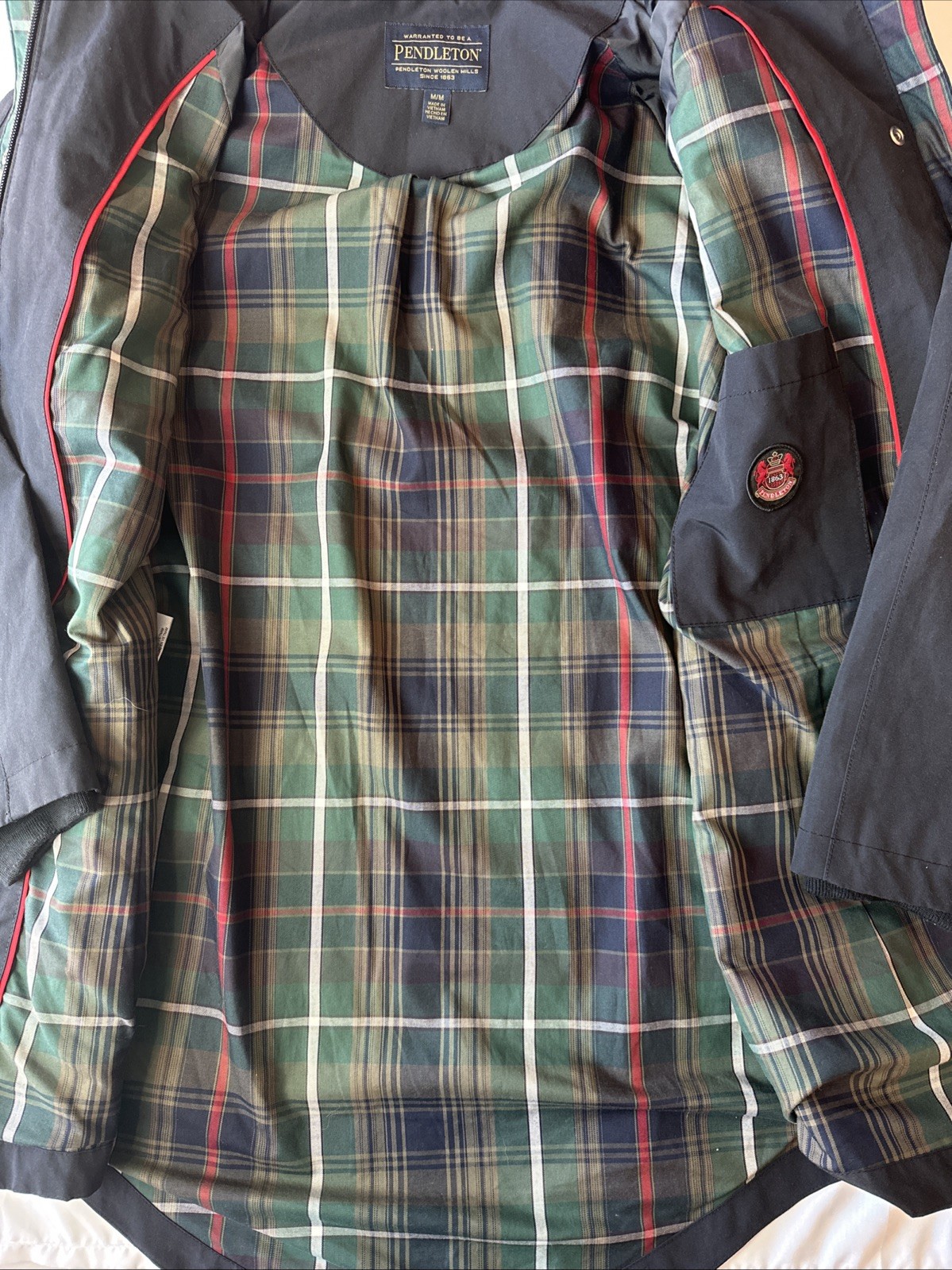 Woman's Pendleton Rain Jacket Medium Black Hooded… - image 10