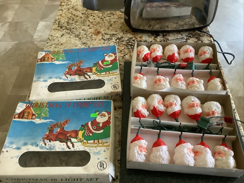 Vintage Santa Clause Christmas Tree Lights String Lights 8 Plastic Blow Mold