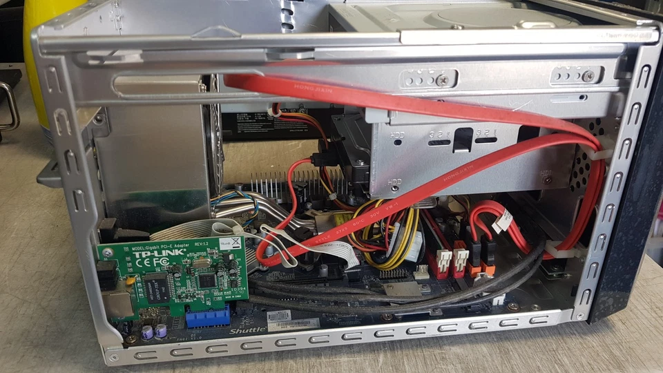 Shuttle XPC sh61r4 Intel Pentium G630 4GB 500GB, NO OS - Image 3 of 4