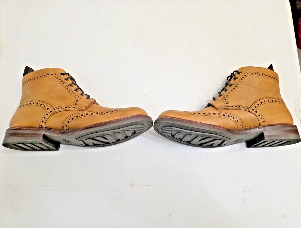 Botas con cordones Loake Bedale Wolf tostadas punta de ala brogue cuero para hombre 10,5 Reino Unido 11,5 EE. UU. Foto 3 de 4