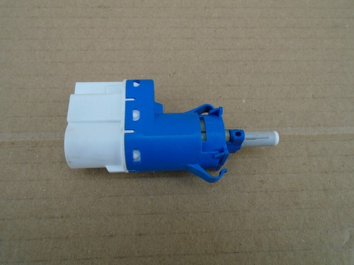 Ford Fiesta JA8 VI Schalter Bremslichtschalter AA6T-9C872-AA  14tkm