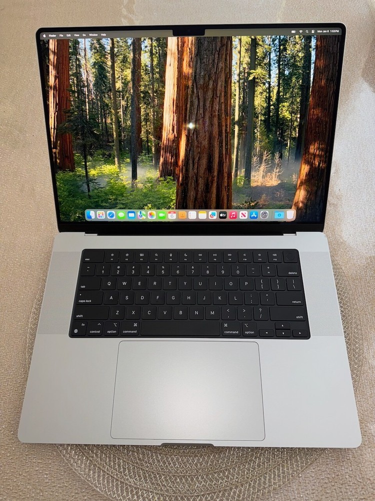 2021 A2485 Apple Macbook Pro 16