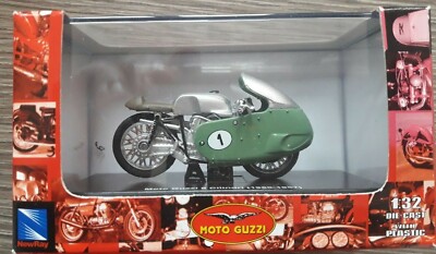 バイク模型　motoguzzi Moto Guzzi 8 Zylinderkopf 1955-1957 Skala 1:3 2 New Ray Toys MIB