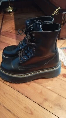 Dr. Martens Jadon