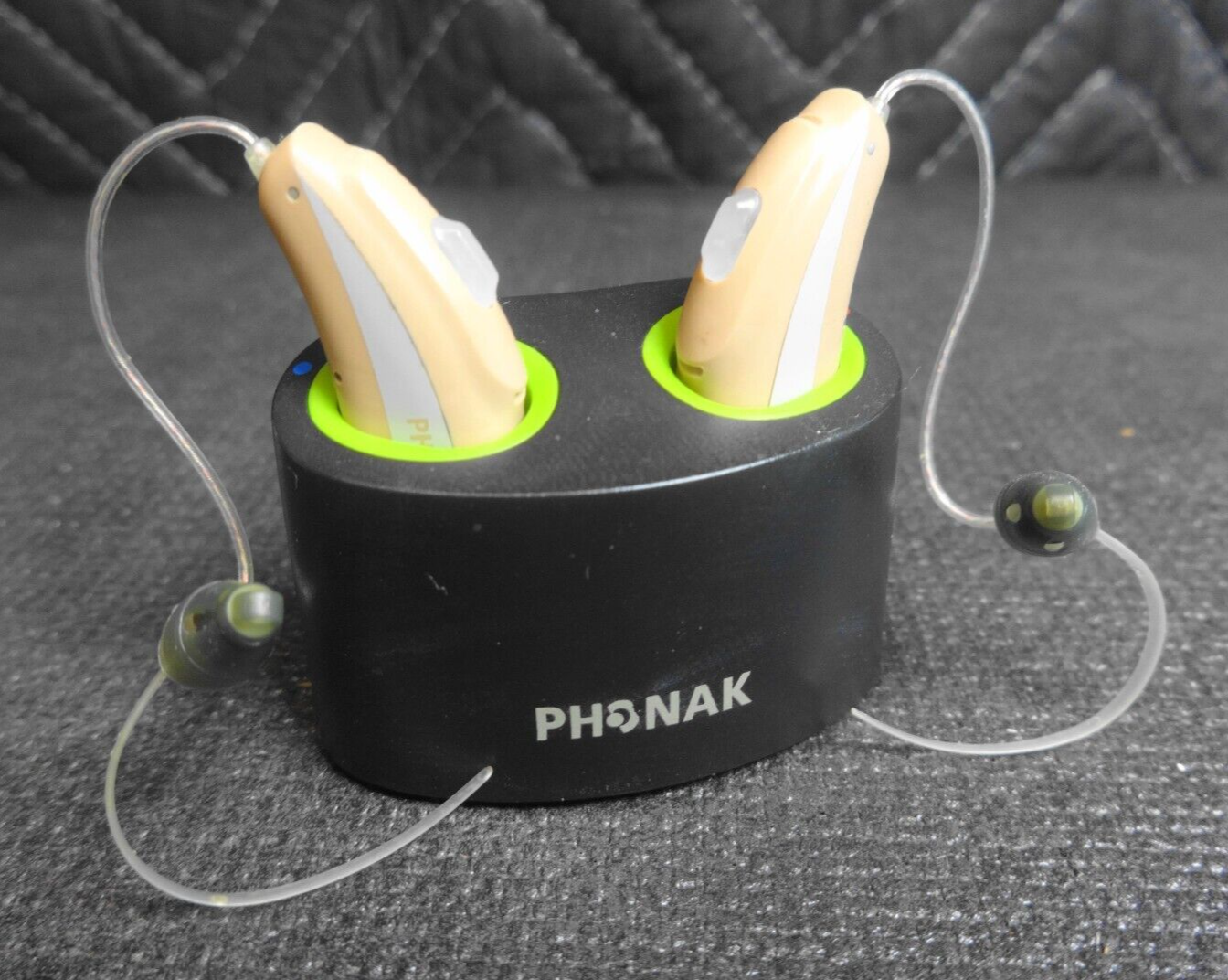 Phonak Brio 3 R Rechargeable Hearing Aids w/ Charging Base & AC Power
