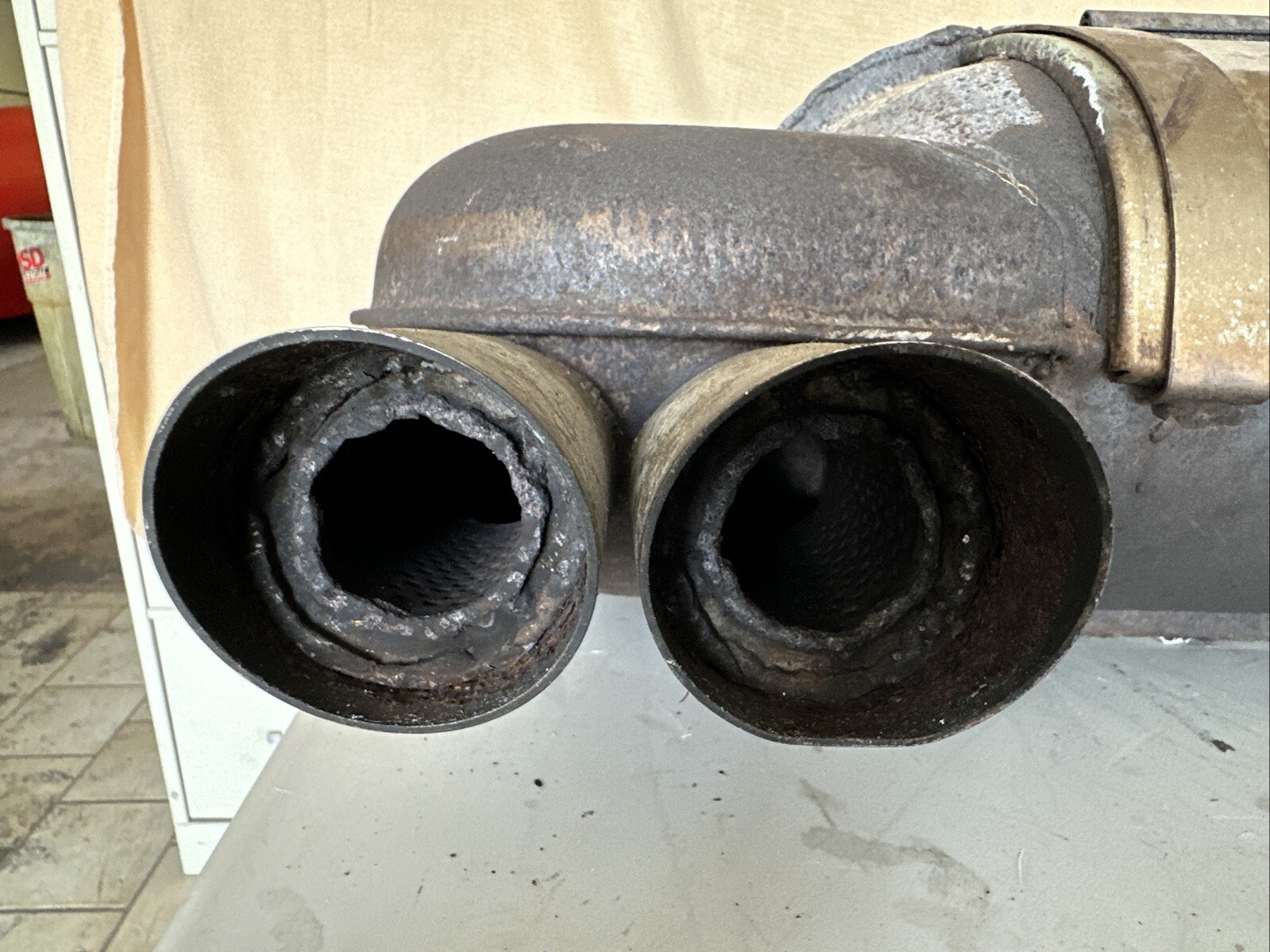 OEM Ferrari 328 GTB GTS QV Muffler Exhaust Silencer 128524 Vintage READ