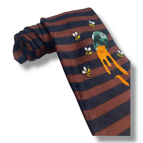 Disney Winnie The Pooh Neck Tie Pot of Honey Bees - Picture 2 of 4