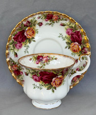 Vintage Royal Albert Old Country Roses Cup / Teacup & Saucer