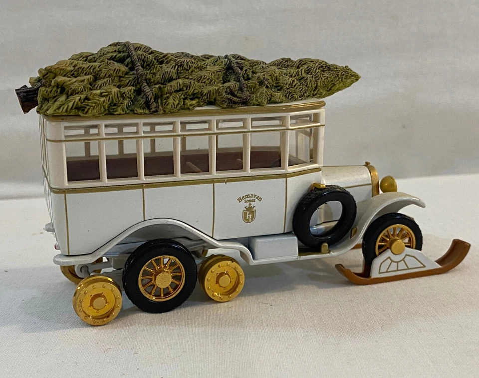 Matchbox Yesteryear YSC01 Scania Vabis Half Track Post Bus Christmas Tree 1988 - Image 3 of 4