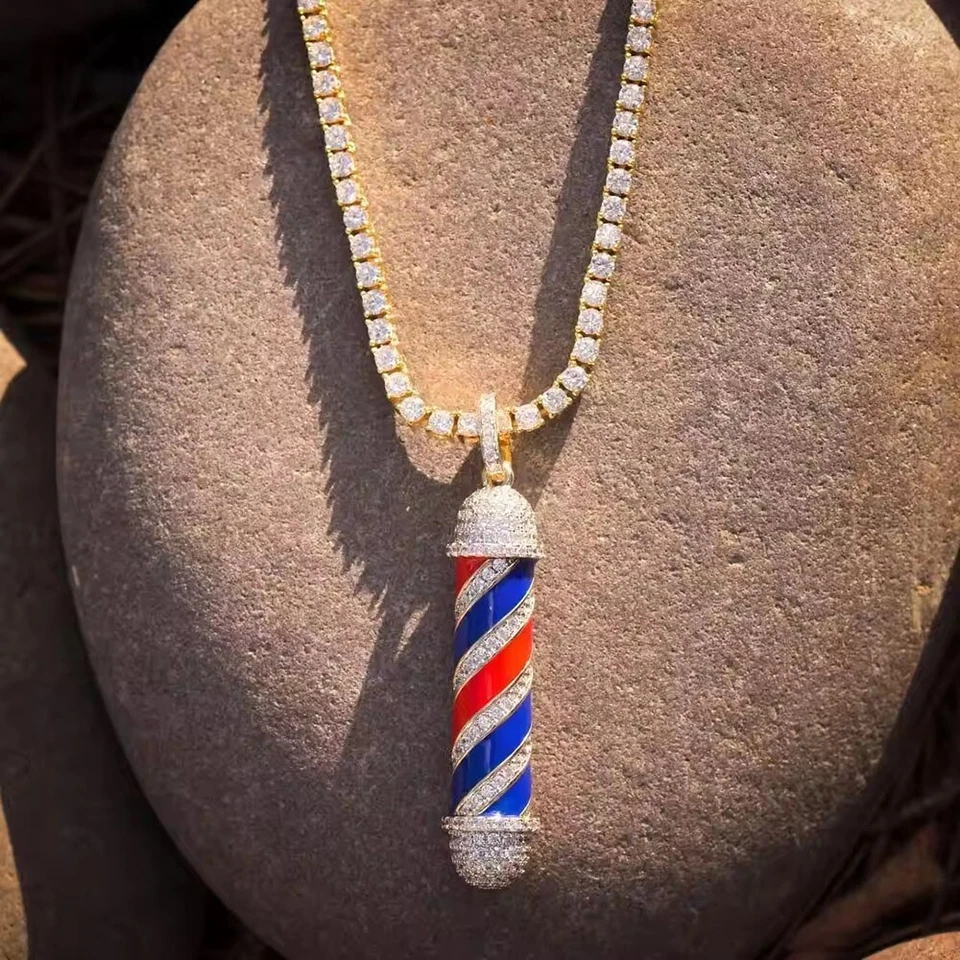 Colgante poste de peluquero sobre esmalte de oro amarillo de 14 quilates moissanita real redonda D/FL 2,3" Foto 2 de 4